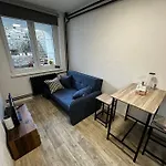 V Rezidencni Ctvrti Prahy 6 *